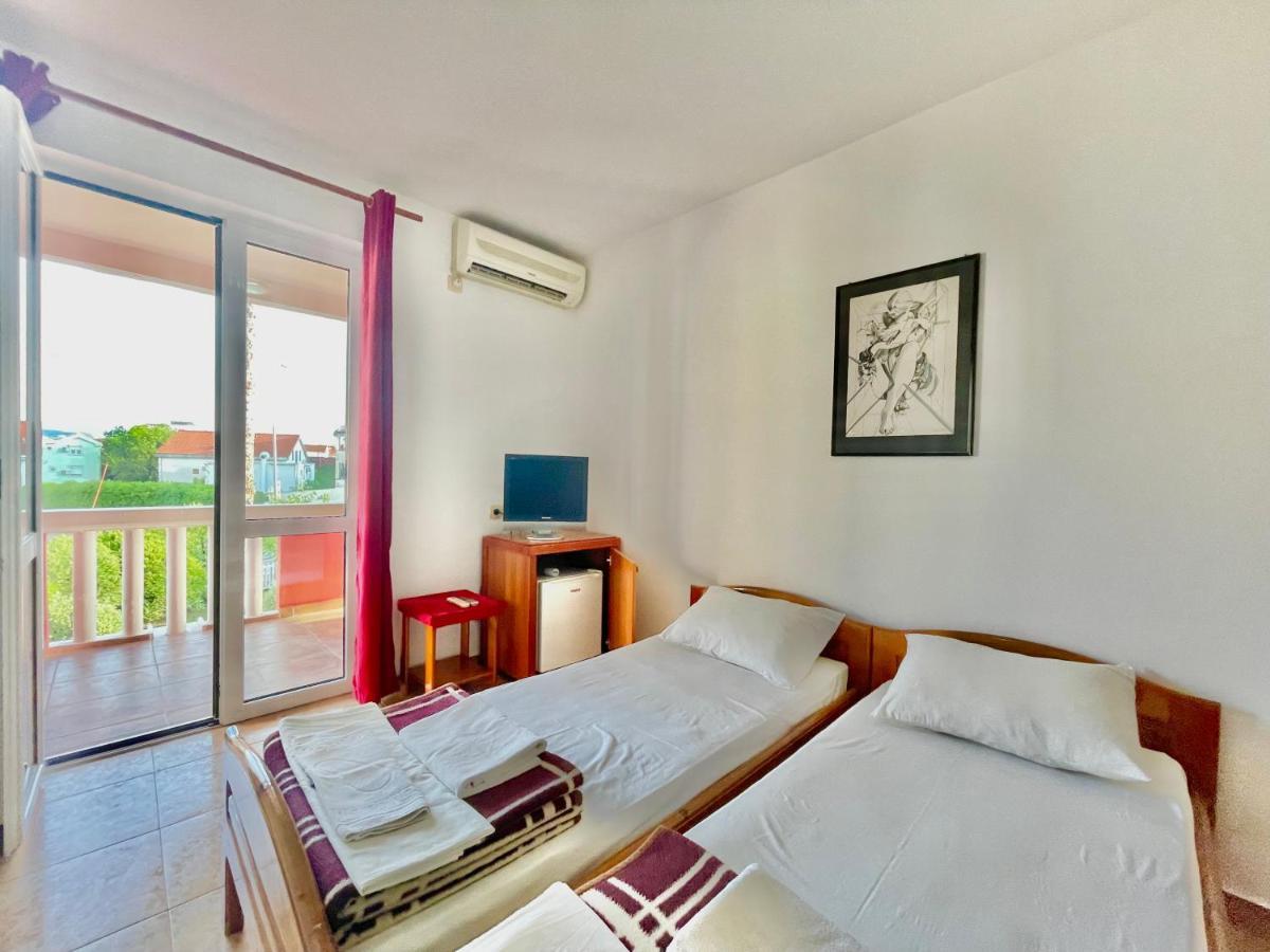 Vila L Budva Hotel Ngoại thất bức ảnh