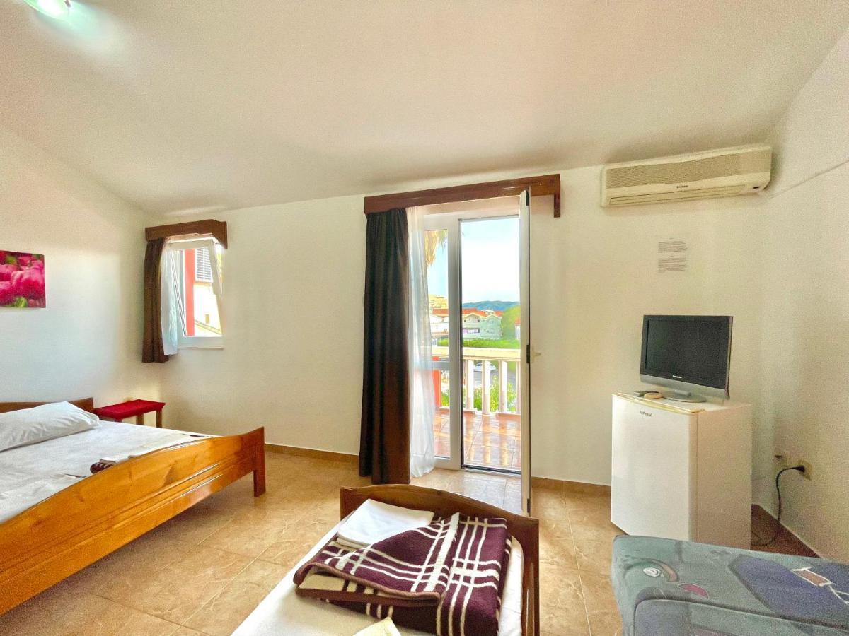 Vila L Budva Hotel Ngoại thất bức ảnh